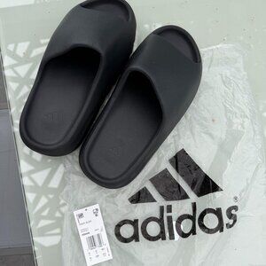 Adidas Yeezy Slides, Adult Size 10 NWT